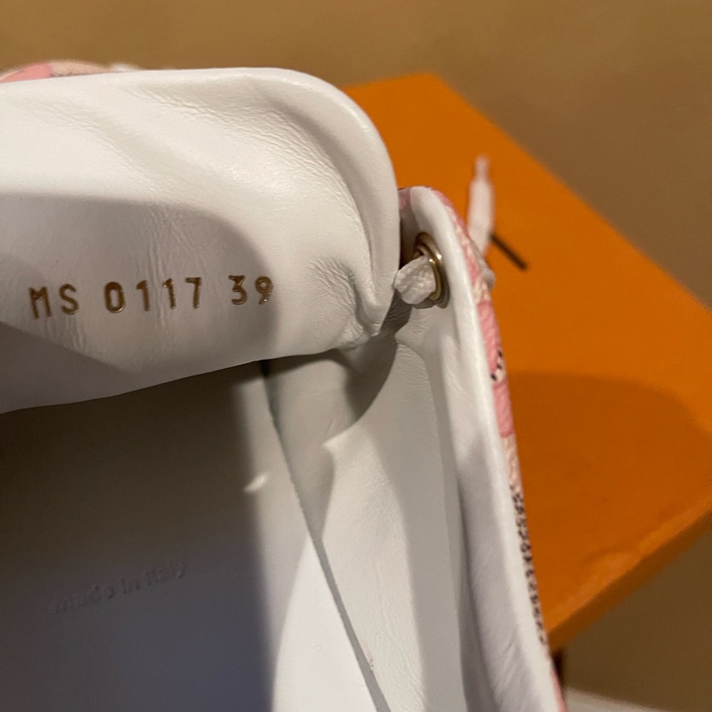 Women Sneaker